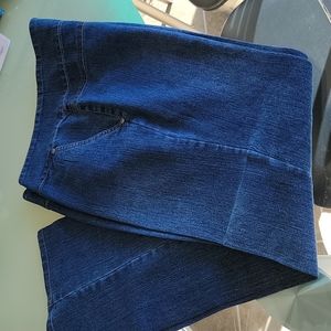 Adolfo. Jeans. 12